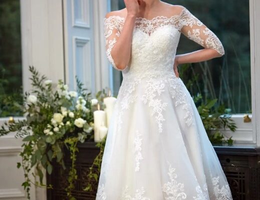 Embrace Elegance with Short Wedding Dresses: A Modern Bride’s Guide